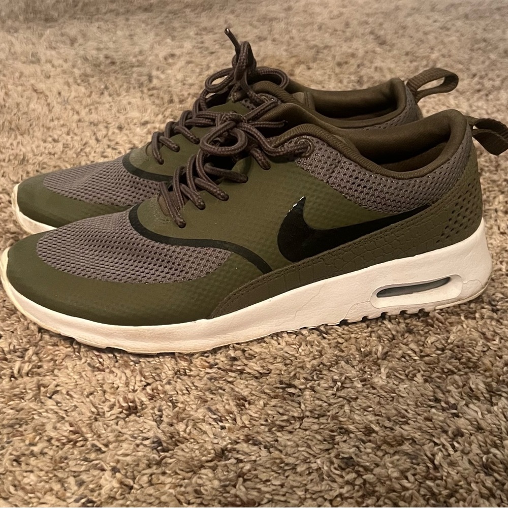 Nike Air Max Nuaxis/Air Max Thea